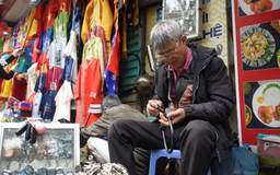 Nhộn nhịp phố Lương Văn Can