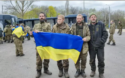 Nga - Ukraine trao đổi tù binh quy mô lớn