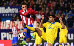 Atletico Madrid thua sốc, đầu hàng trong cuộc đua vô địch