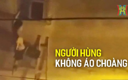 Khoảnh khắc xúc động của ‘người hùng’ đập tường trong vụ cháy