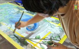 Nghệ nhân sáng tạo tranh kính nghệ thuật