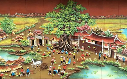 Tranh gốm sứ giữ gìn văn hóa dân tộc