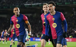 Barcelona và Juventus kết thúc mùa giải