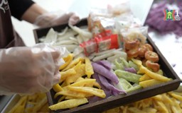 Mứt 'handmade', hương vị mới lạ cho ngày Tết cổ truyền