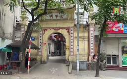 Cổng làng trăm tuổi ở Hà Nội