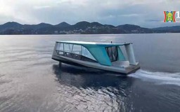 BMW ra mắt du thuyền chạy bằng pin