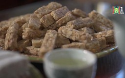 Một ngày ở làng nghề bánh kẹo truyền thống