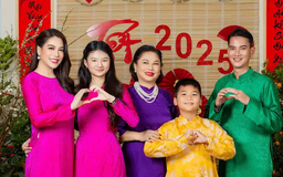 Trương Ngọc Ánh sum vầy bên gia đình ngày Tết