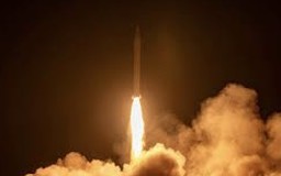 Iran phóng gần 200 tên lửa vào Israel: Chuyện gì đang diễn ra?