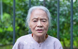 Cụ bà 77 tuổi một mình đi từ Hà Nam tới viếng Tổng Bí thư