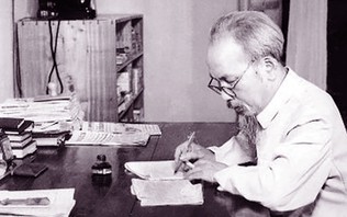 Đẩy mạnh học tập, thực hành tư tưởng, đạo đức, phương pháp, phong cách Hồ Chí Minh trong giai đoạn mới