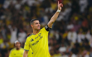 Cristiano Ronaldo ghi bàn thứ 980 trong sự nghiệp