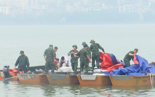 Hồ Tây trước giờ khai hỏa