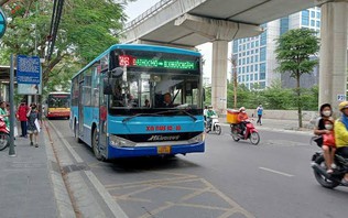 Xe buýt Hà Nội nâng cao chất lượng dịch vụ, hài lòng hành khách