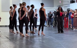 Rockettes mang đến làn gió mới cho chương trình giáng sinh 2026