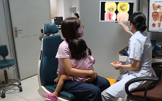 Hóc dị vật ở trẻ: Cha mẹ có đang cứu con đúng cách? | Hiểu đúng sống khỏe | 04/10/2026