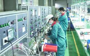 Doanh nhân Việt Nam: Tiếp sức cho khát vọng vươn xa