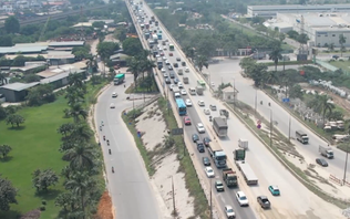 Bảo đảm ATGT khi thi công trạm cân qua cầu Thăng Long