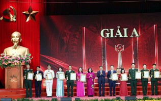 Xây dựng thế trận lòng dân vững chắc trên mặt trận tư tưởng
