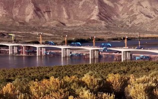 Trung Quốc: Hợp long cầu vượt sông ở độ cao 3.560 m tại Tây Tạng