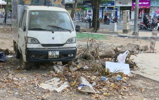 Nhếch nhác công viên Bắc Linh Đàm - câu chuyện quản lý