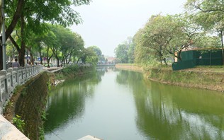 Cần sớm tu sửa hệ thống kè, lan can Thành cổ Sơn Tây