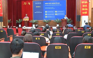 Tập huấn cải cách hành chính cho các xã Vân Đình, Hòa Xá