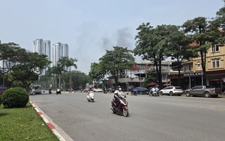 Hà Nội cuối tuần nắng nóng, nhiệt độ chạm ngưỡng 35 độ C