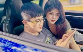Bạn gái hỗ trợ đắc lực cho Mr Pips trong hoạt động 'rửa tiền'