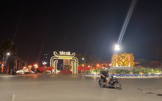 Vẻ đẹp yên bình về đêm ở Tây Hồ