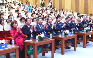 Khoa Lịch sử: 75 năm nối dài truyền thống