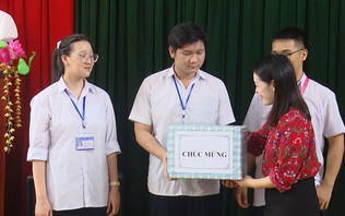 Thành tích học sinh giỏi, nỗ lực từ các trường ngoại thành | Giáo dục và đào tạo | 25/10/2026