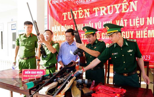 Đẩy mạnh phân quyền trong quản lý vũ khí, vật liệu nổ