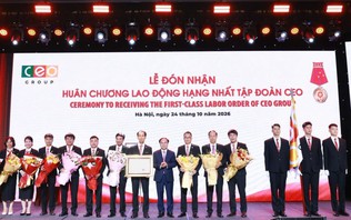 Tập đoàn CEO đón nhận Huân chương Lao động Hạng Nhất