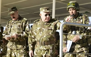 Algeria cho phép triển khai quân đội sang Niger