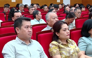 Gần 200 đảng viên phường Ô Chợ Dừa học tập nghị quyết Trung ương 4