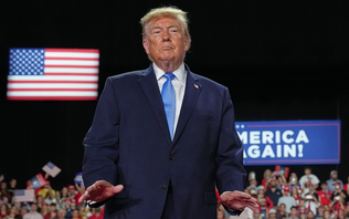 Tổng thống Mỹ Donald Trump vận động tranh cử tại Mississippi