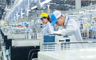 Hoàn thiện thể chế, phát huy nguồn lực cho tăng trưởng dựa trên tri thức