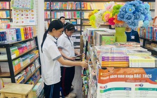 Sử dụng thống nhất một bộ sách giáo khoa từ năm học 2028-2029