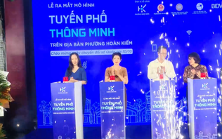 Hoàn Kiếm ra mắt mô hình thí điểm ‘Tuyến phố thông minh’