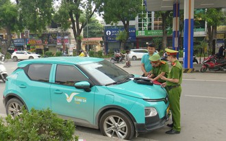 Phường Đống Đa lập lại trật tự dừng, đỗ xe