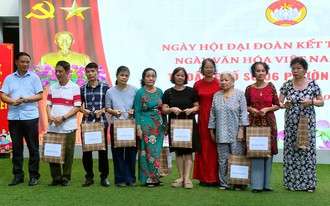 Sôi nổi Ngày hội đại đoàn kết toàn dân tộc phường Giảng Võ